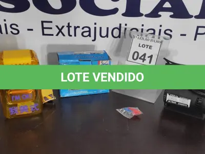 LOTE 041 - 01 COMPRESSOR DE AR PORTÁTIL VEICULAR E 01 GARRAFA D’AGUA 850ML. (NO ESTADO) ATENÇÃO! FAZER A VISITAÇÃO ANTES DE ARREMATAR, NÃO SABEMOS SE FUNCIONA. LEILÃO NÃO TEM GARANTIA E NEM DEVOLUÇÃO, SUJEITO A POSSÍVEIS AVARIAS VISÍVEIS/OCULTAS E/OU AUSÊNCIA DE COMPONENTES.