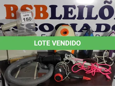 LOTE 150 - 02 FERROS DE PASSAR, 02 SECADORES DE CABELO, 01 BALANÇA DIGITAL, 01 CHAPINHA, 01 ASPIRADOR DE PÓ E 01 APARELHO DE LABORATÓRIO. (NO ESTADO) ATENÇÃO! FAZER A VISITAÇÃO ANTES DE ARREMATAR, NÃO SABEMOS SE FUNCIONA. LEILÃO NÃO TEM GARANTIA E NEM DEVOLUÇÃO, SUJEITO A POSSÍVEIS AVARIAS VISÍVEIS/OCULTAS E/OU AUSÊNCIA DE COMPONENTES.