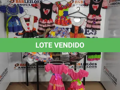 LOTE 021 - 01 LOTE COM DIVERSAS FANTASIAS INFANTIS.  (NO ESTADO) ATENÇÃO! FAZER A VISITAÇÃO ANTES DE ARREMATAR, NÃO SABEMOS SE FUNCIONA. LEILÃO NÃO TEM GARANTIA E NEM DEVOLUÇÃO, SUJEITO A POSSÍVEIS AVARIAS VISÍVEIS/OCULTAS E/OU AUSÊNCIA DE COMPONENTES.