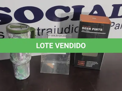 LOTE 034 - 01 COPO TÉRMICO STANLEY DE 1200ML PERSONALIZADO. (NO ESTADO) ATENÇÃO! FAZER A VISITAÇÃO ANTES DE ARREMATAR, NÃO SABEMOS SE FUNCIONA. LEILÃO NÃO TEM GARANTIA E NEM DEVOLUÇÃO, SUJEITO A POSSÍVEIS AVARIAS VISÍVEIS/OCULTAS E/OU AUSÊNCIA DE COMPONENTES.