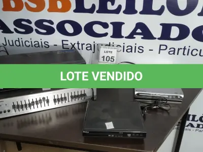 LOTE 105 - 01 EQUALIZADOR DE SOM MARCA CYGNUS E 04 APARELHOS DE DVD DE MARCAS E MODELOS DIVERSOS. (NO ESTADO) ATENÇÃO! FAZER A VISITAÇÃO ANTES DE ARREMATAR, NÃO SABEMOS SE FUNCIONA. LEILÃO NÃO TEM GARANTIA E NEM DEVOLUÇÃO, SUJEITO A POSSÍVEIS AVARIAS VISÍVEIS/OCULTAS E/OU AUSÊNCIA DE COMPONENTES.
