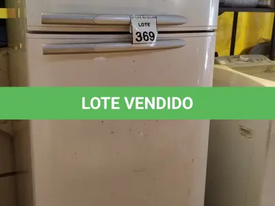 LOTE 369 - 01 GELADEIRA MARCA ELECTROLUX FROST FREE 220V COM AVARIAS. (NO ESTADO) ATENÇÃO! FAZER A VISITAÇÃO ANTES DE ARREMATAR, NÃO SABEMOS SE FUNCIONA. LEILÃO NÃO TEM GARANTIA E NEM DEVOLUÇÃO, SUJEITO A POSSÍVEIS AVARIAS VISÍVEIS/OCULTAS E/OU AUSÊNCIA DE COMPONENTES.