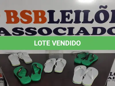 LOTE 027 - 05 PARES DE SANDÁLIAS HAVAIANAS NUMERAÇÕES 37, 39 E 41. (NO ESTADO) ATENÇÃO! FAZER A VISITAÇÃO ANTES DE ARREMATAR, NÃO SABEMOS SE FUNCIONA. LEILÃO NÃO TEM GARANTIA E NEM DEVOLUÇÃO, SUJEITO A POSSÍVEIS AVARIAS VISÍVEIS/OCULTAS E/OU AUSÊNCIA DE COMPONENTES.