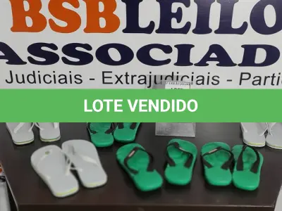 LOTE 080 - 06 PARES DE SANDÁLIAS HAVAIANAS NUMERAÇÕES 37,39 E 41. (NO ESTADO) ATENÇÃO! FAZER A VISITAÇÃO ANTES DE ARREMATAR, NÃO SABEMOS SE FUNCIONA. LEILÃO NÃO TEM GARANTIA E NEM DEVOLUÇÃO, SUJEITO A POSSÍVEIS AVARIAS VISÍVEIS/OCULTAS E/OU AUSÊNCIA DE COMPONENTES.