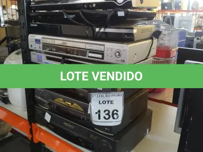 LOTE 136 - 03 APARELHOS DE VÍDEO CASSETE E 05 APARELHOS DE DVD DE MARCAS E MODELOS DIVERSOS. (NO ESTADO) ATENÇÃO! FAZER A VISITAÇÃO ANTES DE ARREMATAR, NÃO SABEMOS SE FUNCIONA. LEILÃO NÃO TEM GARANTIA E NEM DEVOLUÇÃO, SUJEITO A POSSÍVEIS AVARIAS VISÍVEIS/OCULTAS E/OU AUSÊNCIA DE COMPONENTES.