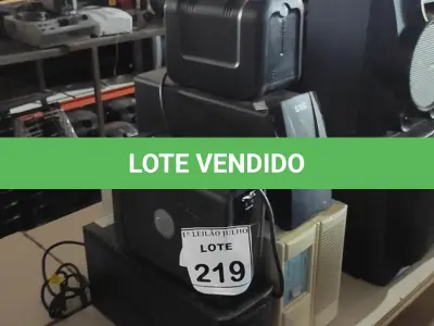 LOTE 219 - 01 ESTABILIZADOR E 04 NOBREAKS DE MARCAS E MODELOS DIVERSOS. (NO ESTADO) ATENÇÃO! FAZER A VISITAÇÃO ANTES DE ARREMATAR, NÃO SABEMOS SE FUNCIONA. LEILÃO NÃO TEM GARANTIA E NEM DEVOLUÇÃO, SUJEITO A POSSÍVEIS AVARIAS VISÍVEIS/OCULTAS E/OU AUSÊNCIA DE COMPONENTES.