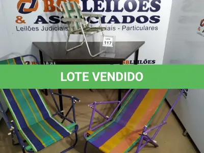 LOTE 117 - 03 CADEIRAS DOBRÁVEIS SENDO 01 INFANTIL. (NO ESTADO) ATENÇÃO! FAZER A VISITAÇÃO ANTES DE ARREMATAR, NÃO SABEMOS SE FUNCIONA. LEILÃO NÃO TEM GARANTIA E NEM DEVOLUÇÃO, SUJEITO A POSSÍVEIS AVARIAS VISÍVEIS/OCULTAS E/OU AUSÊNCIA DE COMPONENTES.