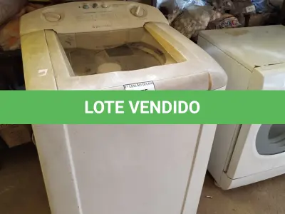 LOTE 364 - 01 MÁQUINA DE LAVAR 8KG MARCA ELECTROLUX 110V COM AVARIAS. (NO ESTADO) ATENÇÃO! FAZER A VISITAÇÃO ANTES DE ARREMATAR, NÃO SABEMOS SE FUNCIONA. LEILÃO NÃO TEM GARANTIA E NEM DEVOLUÇÃO, SUJEITO A POSSÍVEIS AVARIAS VISÍVEIS/OCULTAS E/OU AUSÊNCIA DE COMPONENTES.
