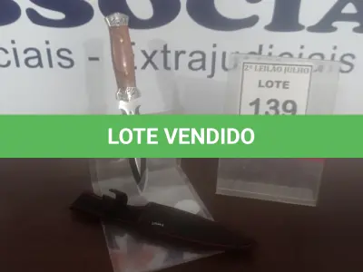 LOTE 139 - 01 PUNHAL IMPORTADO AÇO INOXIDÁVEL E CABO EM MADEIRA FULL TANG E BAINHA DE NYLON TAMANHO TOTAL 28CM PESO 288G. (NO ESTADO) ATENÇÃO! FAZER A VISITAÇÃO ANTES DE ARREMATAR, NÃO SABEMOS SE FUNCIONA. LEILÃO NÃO TEM GARANTIA E NEM DEVOLUÇÃO, SUJEITO A POSSÍVEIS AVARIAS VISÍVEIS/OCULTAS E/OU AUSÊNCIA DE COMPONENTES.