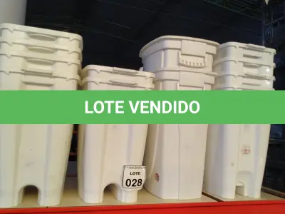 LOTE 028 - 13 LIXEIRAS DE TAMANHOS DIVERSOS. (NO ESTADO) ATENÇÃO! FAZER A VISITAÇÃO ANTES DE ARREMATAR, NÃO SABEMOS SE FUNCIONA. LEILÃO NÃO TEM GARANTIA E NEM DEVOLUÇÃO, SUJEITO A POSSÍVEIS AVARIAS VISÍVEIS/OCULTAS E/OU AUSÊNCIA DE COMPONENTES.