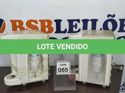 LOTE 055 - 02 PURIFICADORES DE ÁGUA MARCA SOFT. (NO ESTADO) ATENÇÃO! FAZER A VISITAÇÃO ANTES DE ARREMATAR, NÃO SABEMOS SE FUNCIONA. LEILÃO NÃO TEM GARANTIA E NEM DEVOLUÇÃO, SUJEITO A POSSÍVEIS AVARIAS VISÍVEIS/OCULTAS E/OU AUSÊNCIA DE COMPONENTES.