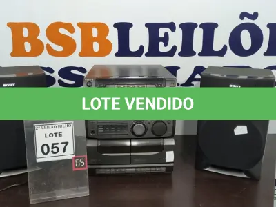 LOTE 057 - 01 APARELHO DE SOM COM 02 CAIXAS MARCA SONY. (NO ESTADO) ATENÇÃO! FAZER A VISITAÇÃO ANTES DE ARREMATAR, NÃO SABEMOS SE FUNCIONA. LEILÃO NÃO TEM GARANTIA E NEM DEVOLUÇÃO, SUJEITO A POSSÍVEIS AVARIAS VISÍVEIS/OCULTAS E/OU AUSÊNCIA DE COMPONENTES.