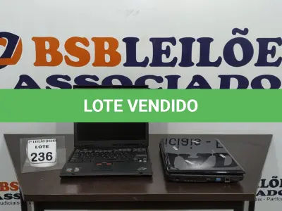 LOTE 236 - 02 NOTEBOOKS PARA RETIRADA DE PEÇAS.  (NO ESTADO) ATENÇÃO! FAZER A VISITAÇÃO ANTES DE ARREMATAR, NÃO SABEMOS SE FUNCIONA. LEILÃO NÃO TEM GARANTIA E NEM DEVOLUÇÃO, SUJEITO A POSSÍVEIS AVARIAS VISÍVEIS/OCULTAS E/OU AUSÊNCIA DE COMPONENTES.
