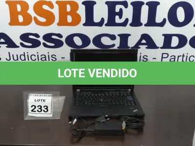 LOTE 233 - 01 NOTEBOOK COM FONTE. (NO ESTADO) ATENÇÃO! FAZER A VISITAÇÃO ANTES DE ARREMATAR, NÃO SABEMOS SE FUNCIONA. LEILÃO NÃO TEM GARANTIA E NEM DEVOLUÇÃO, SUJEITO A POSSÍVEIS AVARIAS VISÍVEIS/OCULTAS E/OU AUSÊNCIA DE COMPONENTES.