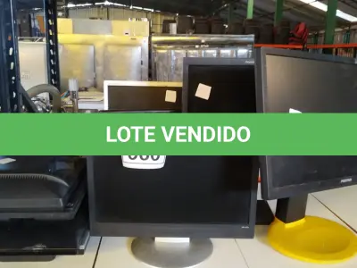 LOTE 060 - 09 MONITORES LCD DE MARCAS E MODELOS DIVERSOS. (NO ESTADO) ATENÇÃO! FAZER A VISITAÇÃO ANTES DE ARREMATAR, NÃO SABEMOS SE FUNCIONA. LEILÃO NÃO TEM GARANTIA E NEM DEVOLUÇÃO, SUJEITO A POSSÍVEIS AVARIAS VISÍVEIS/OCULTAS E/OU AUSÊNCIA DE COMPONENTES.