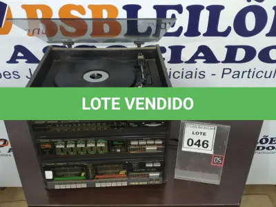 LOTE 046 - 01 TOCA DISCO PHILCO-HITACHI. (NO ESTADO) ATENÇÃO! FAZER A VISITAÇÃO ANTES DE ARREMATAR, NÃO SABEMOS SE FUNCIONA. LEILÃO NÃO TEM GARANTIA E NEM DEVOLUÇÃO, SUJEITO A POSSÍVEIS AVARIAS VISÍVEIS/OCULTAS E/OU AUSÊNCIA DE COMPONENTES.