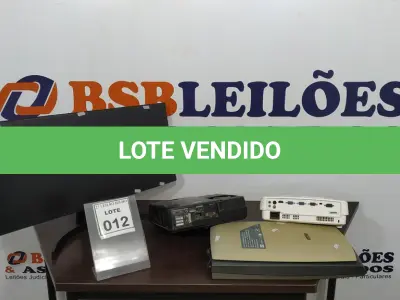 LOTE 012 - 02 PROJETORES, 01 SCANNER DE MESA E 01 MONITOR MARCA LG. (NO ESTADO) ATENÇÃO! FAZER A VISITAÇÃO ANTES DE ARREMATAR, NÃO SABEMOS SE FUNCIONA. LEILÃO NÃO TEM GARANTIA E NEM DEVOLUÇÃO, SUJEITO A POSSÍVEIS AVARIAS VISÍVEIS/OCULTAS E/OU AUSÊNCIA DE COMPONENTES.
