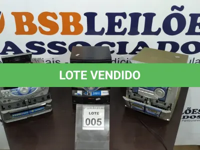 LOTE 005 - 03 MICROSYSTEMS DE MARCAS E MODELOS DIVERSOS. (NO ESTADO) ATENÇÃO! FAZER A VISITAÇÃO ANTES DE ARREMATAR, NÃO SABEMOS SE FUNCIONA. LEILÃO NÃO TEM GARANTIA E NEM DEVOLUÇÃO, SUJEITO A POSSÍVEIS AVARIAS VISÍVEIS/OCULTAS E/OU AUSÊNCIA DE COMPONENTES.