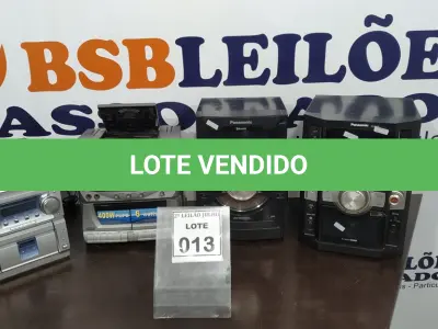 LOTE 013 - 04 APARELHOS DE SOM DE MARCAS E MODELOS DIVERSOS. (NO ESTADO) ATENÇÃO! FAZER A VISITAÇÃO ANTES DE ARREMATAR, NÃO SABEMOS SE FUNCIONA. LEILÃO NÃO TEM GARANTIA E NEM DEVOLUÇÃO, SUJEITO A POSSÍVEIS AVARIAS VISÍVEIS/OCULTAS E/OU AUSÊNCIA DE COMPONENTES.