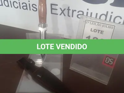 LOTE 139 - 01 PUNHAL IMPORTADO AÇO INOXIDÁVEL E CABO EM MADEIRA FULL TANG E BAINHA DE NYLON TAMANHO TOTAL 28CM PESO 288G. (NO ESTADO) ATENÇÃO! FAZER A VISITAÇÃO ANTES DE ARREMATAR, NÃO SABEMOS SE FUNCIONA. LEILÃO NÃO TEM GARANTIA E NEM DEVOLUÇÃO, SUJEITO A POSSÍVEIS AVARIAS VISÍVEIS/OCULTAS E/OU AUSÊNCIA DE COMPONENTES.
