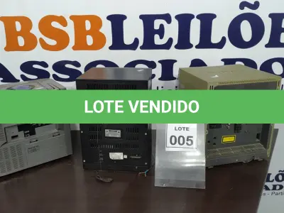 LOTE 005 - 03 MICROSYSTEMS DE MARCAS E MODELOS DIVERSOS. (NO ESTADO) ATENÇÃO! FAZER A VISITAÇÃO ANTES DE ARREMATAR, NÃO SABEMOS SE FUNCIONA. LEILÃO NÃO TEM GARANTIA E NEM DEVOLUÇÃO, SUJEITO A POSSÍVEIS AVARIAS VISÍVEIS/OCULTAS E/OU AUSÊNCIA DE COMPONENTES.