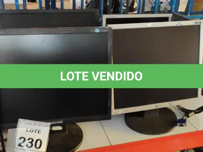 LOTE 230 - 07 MONITORES LCD DE MARCAS E MODELOS DIVERSOS. (NO ESTADO) ATENÇÃO! FAZER A VISITAÇÃO ANTES DE ARREMATAR, NÃO SABEMOS SE FUNCIONA. LEILÃO NÃO TEM GARANTIA E NEM DEVOLUÇÃO, SUJEITO A POSSÍVEIS AVARIAS VISÍVEIS/OCULTAS E/OU AUSÊNCIA DE COMPONENTES.