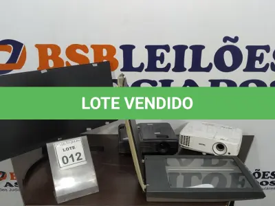 LOTE 012 - 02 PROJETORES, 01 SCANNER DE MESA E 01 MONITOR MARCA LG. (NO ESTADO) ATENÇÃO! FAZER A VISITAÇÃO ANTES DE ARREMATAR, NÃO SABEMOS SE FUNCIONA. LEILÃO NÃO TEM GARANTIA E NEM DEVOLUÇÃO, SUJEITO A POSSÍVEIS AVARIAS VISÍVEIS/OCULTAS E/OU AUSÊNCIA DE COMPONENTES.