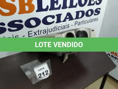 LOTE 212 - 01 PROJETOR VPL-VW10HT MARCA SONY. (NO ESTADO) ATENÇÃO! FAZER A VISITAÇÃO ANTES DE ARREMATAR, NÃO SABEMOS SE FUNCIONA. LEILÃO NÃO TEM GARANTIA E NEM DEVOLUÇÃO, SUJEITO A POSSÍVEIS AVARIAS VISÍVEIS/OCULTAS E/OU AUSÊNCIA DE COMPONENTES.