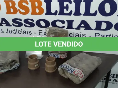 LOTE 002 - 20 LUVAS DE REDUÇÃO SOLDÁVEL 75X60 MARCA KROYA. (NO ESTADO) ATENÇÃO! FAZER A VISITAÇÃO ANTES DE ARREMATAR, NÃO SABEMOS SE FUNCIONA. LEILÃO NÃO TEM GARANTIA E NEM DEVOLUÇÃO, SUJEITO A POSSÍVEIS AVARIAS VISÍVEIS/OCULTAS E/OU AUSÊNCIA DE COMPONENTES.