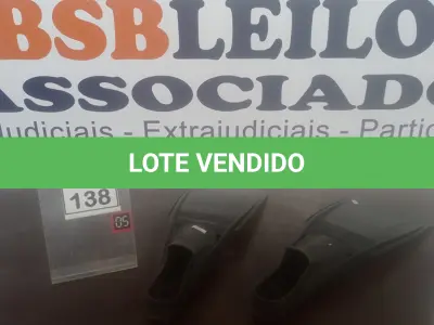 LOTE 138 - 01 PAR DE PÉS DE PATO. (NO ESTADO) ATENÇÃO! FAZER A VISITAÇÃO ANTES DE ARREMATAR, NÃO SABEMOS SE FUNCIONA. LEILÃO NÃO TEM GARANTIA E NEM DEVOLUÇÃO, SUJEITO A POSSÍVEIS AVARIAS VISÍVEIS/OCULTAS E/OU AUSÊNCIA DE COMPONENTES.