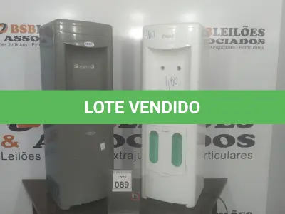 LOTE 089 - 02 PURIFICADORES DE ÁGUA. (NO ESTADO) ATENÇÃO! FAZER A VISITAÇÃO ANTES DE ARREMATAR, NÃO SABEMOS SE FUNCIONA. LEILÃO NÃO TEM GARANTIA E NEM DEVOLUÇÃO, SUJEITO A POSSÍVEIS AVARIAS VISÍVEIS/OCULTAS E/OU AUSÊNCIA DE COMPONENTES.