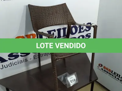 LOTE 018 - 01 CADEIRA DE JARDIM. (NO ESTADO EM QUE SE ENCONTRA. SUJEITO A AVARIAS OCULTAS/VISÍVEIS.) BJ7373U
