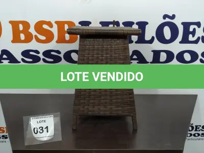 LOTE 031 - 01 MESA DE JARDIM. (NO ESTADO EM QUE SE ENCONTRA. SUJEITO A AVARIAS OCULTAS/VISÍVEIS.) BH1553B