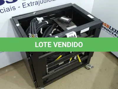 LOTE 294 - 01 RACK DE SERVIDOR DE INTERNET COM TUBULAÇÃO DE RESFRIAMENTO E ACESSÓRIOS.(NO ESTADO) ATENÇÃO! FAZER A VISITAÇÃO ANTES DE ARREMATAR, NÃO SABEMOS SE FUNCIONA. LEILÃO NÃO TEM GARANTIA E NEM DEVOLUÇÃO, SUJEITO A POSSÍVEIS AVARIAS VISÍVEIS/OCULTAS E/OU AUSÊNCIA DE COMPONENTES.