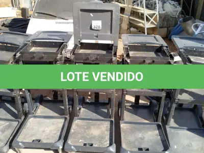LOTE 328 - 05 CARRINHOS DE LIMPEZA INCOMPLETO. (NO ESTADO) ATENÇÃO! FAZER A VISITAÇÃO ANTES DE ARREMATAR, NÃO SABEMOS SE FUNCIONA. LEILÃO NÃO TEM GARANTIA E NEM DEVOLUÇÃO, SUJEITO A POSSÍVEIS AVARIAS VISÍVEIS/OCULTAS E/OU AUSÊNCIA DE COMPONENTES.