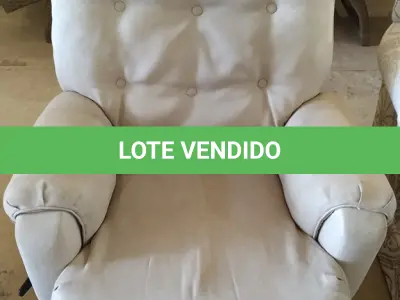 LOTE 117 - 01 POLTRONA RECLINÁVEL. (NO ESTADO EM QUE SE ENCONTRA. SUJEITO A AVARIAS OCULTAS/VISÍVEIS.)  BF8694D