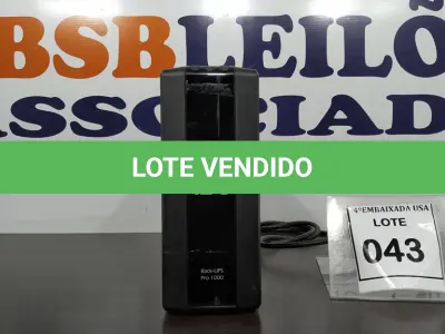 LOTE 043 - 01 APC UPS UNIT. (NO ESTADO EM QUE SE ENCONTRA. SUJEITO A AVARIAS OCULTAS/VISÍVEIS.) 3B1135X18504