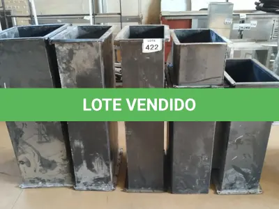 LOTE 422 - 01 LOTE COM VÁRIAS PEÇAS DE CHAMINÉ . (NO ESTADO) ATENÇÃO! FAZER A VISITAÇÃO ANTES DE ARREMATAR, NÃO SABEMOS SE FUNCIONA. LEILÃO NÃO TEM GARANTIA E NEM DEVOLUÇÃO, SUJEITO A POSSÍVEIS AVARIAS VISÍVEIS/OCULTAS E/OU AUSÊNCIA DE COMPONENTES.