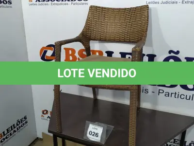 LOTE 026 - 01 CADEIRA DE JARDIM. (NO ESTADO EM QUE SE ENCONTRA. SUJEITO A AVARIAS OCULTAS/VISÍVEIS.) BF8659P