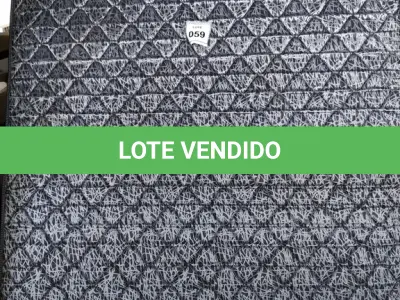 LOTE 059 - 01 COLCHÃO DE CASAL COM BASE. (NO ESTADO EM QUE SE ENCONTRA. SUJEITO A AVARIAS OCULTAS/VISÍVEIS.) AU1901H