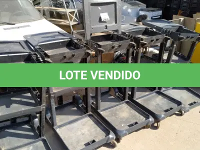 LOTE 328 - 05 CARRINHOS DE LIMPEZA INCOMPLETO. (NO ESTADO) ATENÇÃO! FAZER A VISITAÇÃO ANTES DE ARREMATAR, NÃO SABEMOS SE FUNCIONA. LEILÃO NÃO TEM GARANTIA E NEM DEVOLUÇÃO, SUJEITO A POSSÍVEIS AVARIAS VISÍVEIS/OCULTAS E/OU AUSÊNCIA DE COMPONENTES.