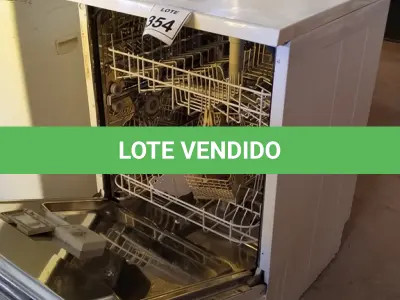 LOTE 354 - 01 LAVA LOUÇAS BOSCH 220V. (NO ESTADO) ATENÇÃO! FAZER A VISITAÇÃO ANTES DE ARREMATAR, NÃO SABEMOS SE FUNCIONA. LEILÃO NÃO TEM GARANTIA E NEM DEVOLUÇÃO, SUJEITO A POSSÍVEIS AVARIAS VISÍVEIS/OCULTAS E/OU AUSÊNCIA DE COMPONENTES.