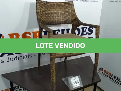 LOTE 103 - 01 CADEIRA DE JARDIM. (NO ESTADO EM QUE SE ENCONTRA. SUJEITO A AVARIAS OCULTAS/VISÍVEIS.) BF8658B