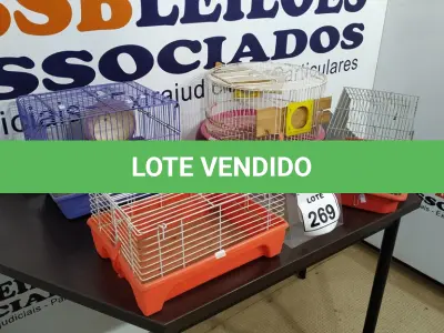 LOTE 269 - 04 GAIOLAS PARA HAMSTER. (NO ESTADO) ATENÇÃO! FAZER A VISITAÇÃO ANTES DE ARREMATAR, NÃO SABEMOS SE FUNCIONA, LEILÃO NÃO TEM GARANTIA E NEM DEVOLUÇÃO, SUJEITO A POSSÍVEIS AVARIAS VISÍVEIS/OCULTAS E/OU AUSÊNCIA DE COMPONENTES.