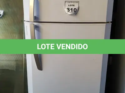LOTE 310 - 01 GELADEIRA FROST FREE MARCA CONTINENTAL 220W. (NO ESTADO) ATENÇÃO! FAZER A VISITAÇÃO ANTES DE ARREMATAR, NÃO SABEMOS SE FUNCIONA. LEILÃO NÃO TEM GARANTIA E NEM DEVOLUÇÃO, SUJEITO A POSSÍVEIS AVARIAS VISÍVEIS/OCULTAS E/OU AUSÊNCIA DE COMPONENTES.
