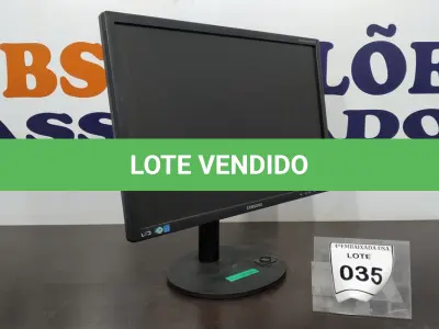 LOTE 035 - 01 MONITOR. (NO ESTADO EM QUE SE ENCONTRA. SUJEITO A AVARIAS OCULTAS/VISÍVEIS.)  AV9700S