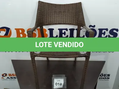 LOTE 018 - 01 CADEIRA DE JARDIM. (NO ESTADO EM QUE SE ENCONTRA. SUJEITO A AVARIAS OCULTAS/VISÍVEIS.) BJ7373U