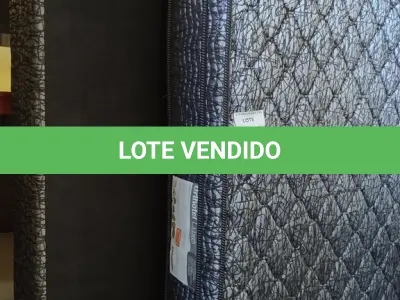 LOTE 142 - 01 COLCHÃO SOLTEIRO COM BASE. (NO ESTADO EM QUE SE ENCONTRA. SUJEITO A AVARIAS OCULTAS/VISÍVEIS.) BJ7201G