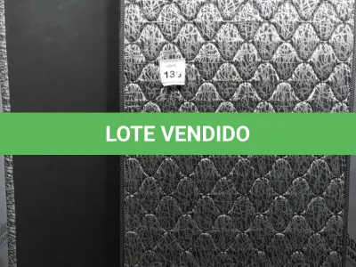LOTE 136 - 01 COLCHÃO SOLTEIRO COM BASE. (NO ESTADO EM QUE SE ENCONTRA. SUJEITO A AVARIAS OCULTAS/VISÍVEIS.) AU2193P