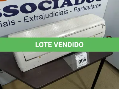 LOTE 008 - 01 AR CONDICIONADO. (EVAPORADORA) (NO ESTADO EM QUE SE ENCONTRA. SUJEITO A AVARIAS OCULTAS/VISÍVEIS.) AV9702V
